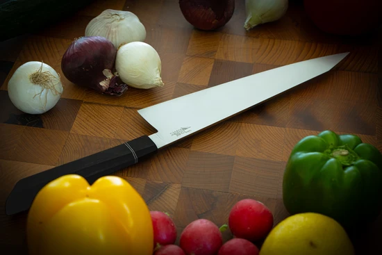Atticus Gyuto mit Ebenholzgriff
