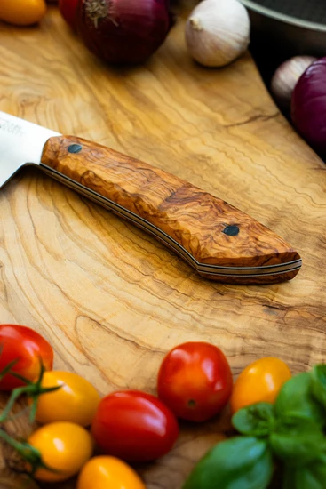 Kochmesser mit Griff aus Olivenholz