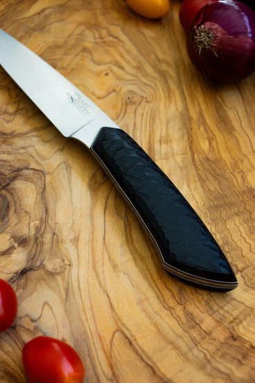 Officemesser mit schwarzem Griff